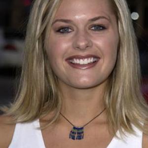 Maggie Lawson at event of Summer Catch 2001