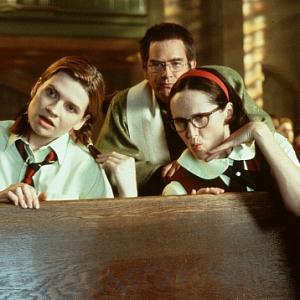 Still of Emmy Laybourne Mark McKinney and Molly Shannon in Superzvaigzde 1999