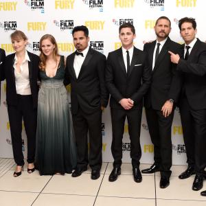 Brad Pitt, David Ayer, Logan Lerman, Jon Bernthal, Anamaria Marinca and Alicia von Rittberg at event of Inirsis (2014)