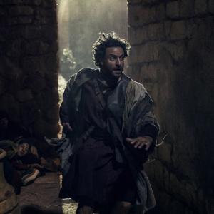 Still of Adam Levy in AD The Bible Continues 2015