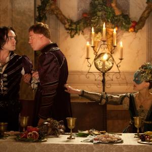 Still of Damian Lewis and Ed Westwick in Romeo & Juliet (2013)