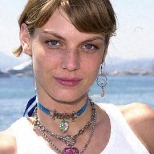 Angela Lindvall at event of CQ 2001