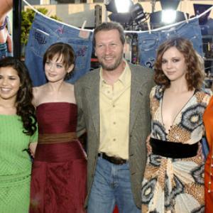 Alexis Bledel Ken Kwapis Blake Lively Amber Tamblyn and America Ferrera at event of The Sisterhood of the Traveling Pants 2005