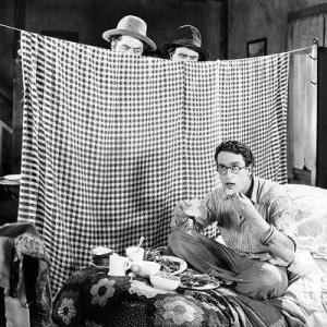 Still of Harold Lloyd in The Kid Brother (1927)