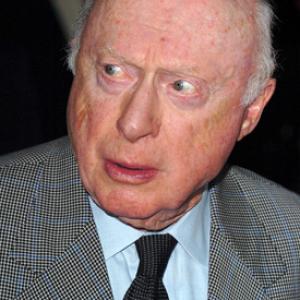 Norman Lloyd at event of As  ne blogesne 2005