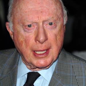 Norman Lloyd at event of As  ne blogesne 2005