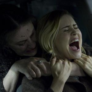 Still of Alison Lohman and Lorna Raver in Drag Me to Hell (2009)