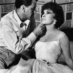 Frank Sinatra and Gina Lollobrigida at event of Never So Few (1959)