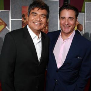 Andy Garcia and George Lopez at event of Cihuahua is Beverli Hilso 2008
