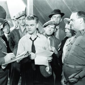 Still of James Cagney, Sammy Cohen, Tom Dugan, William Lundigan, Frank McHugh and Guinn 'Big Boy' Williams in The Fighting 69th (1940)