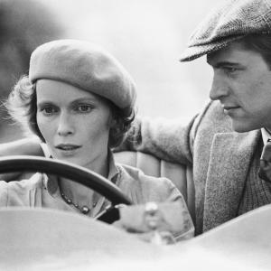 Still of Mia Farrow and Simon MacCorkindale in Death on the Nile 1978