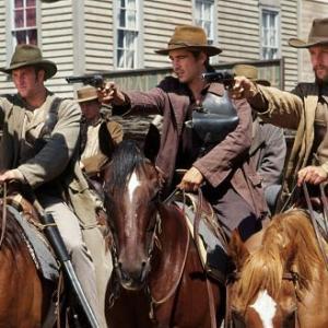 Still of Scott Caan, Colin Farrell and Gabriel Macht in American Outlaws (2001)