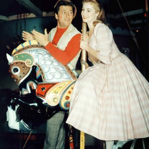 Still of Shirley Jones and Gordon MacRae in Carousel 1956