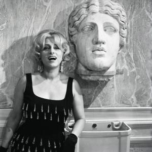Still of Anna Magnani in Risate di gioia (1960)