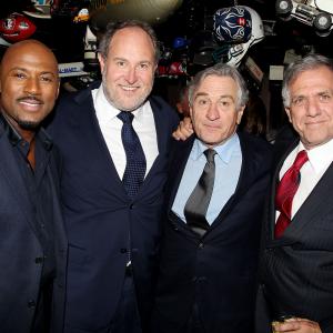 Robert De Niro, Jon Turteltaub, Romany Malco and Leslie Moonves at event of Paskutini karta Las Vegase (2013)