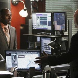 Still of Michael Chiklis and Romany Malco in No Ordinary Family 2010