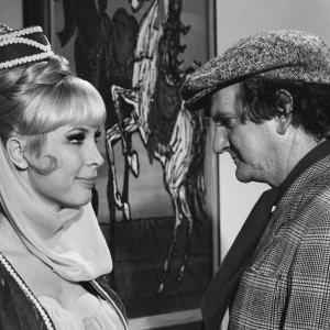 Still of Barbara Eden and Arthur Malet in Mano svajoniu Dzine 1965