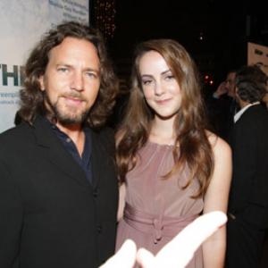Jena Malone and Eddie Vedder at event of Into the Wild 2007