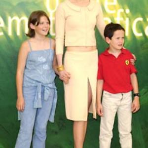 Nicole Kidman Alakina Mann and James Bentley at event of The Others 2001