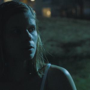 Still of Kate Mara and Ashley Smith in Captive (2015)