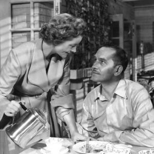 Still of Myrna Loy and Fredric March in The Best Years of Our Lives (1946)
