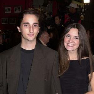 Charlie Korsmo and Sara Marsh at event of Little Nicky 2000