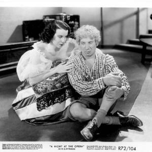 Kitty Carlisle and Harpo Marx in A Night at the Opera (1935)