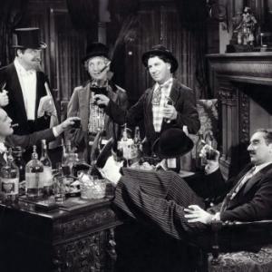 Still of Groucho Marx, Chico Marx, Harpo Marx and Sig Ruman in A Night at the Opera (1935)
