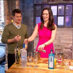 Mia Mastroianni prepares cocktails for Nick Lachey on Big Morning Buzz Live