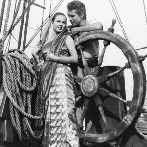 Still of Kathryn Grant and Kerwin Mathews in The 7th Voyage of Sinbad (1958)
