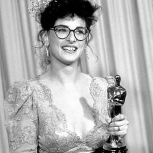 Academy Awards 59th Annual Marlee Matlin Best Actress 1987