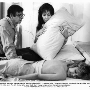 Still of Walter Matthau Denise Galik and Elaine May in California Suite 1978