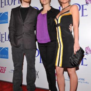Christina Ricci, Reese Witherspoon and James McAvoy at event of Penelope (2006)