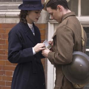 Still of Keira Knightley and James McAvoy in Atonement (2007)