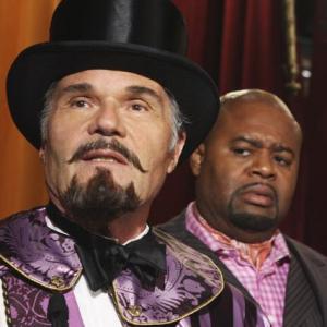 Still of Chi McBride and Fred Willard in Pushing Daisies 2007