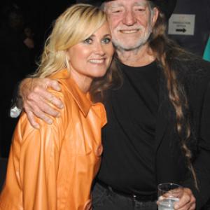 Willie Nelson and Maureen McCormick at event of The 5th Annual TV Land Awards 2007