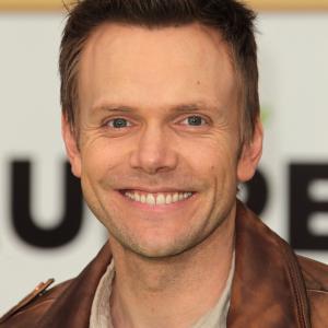 Joel McHale at event of Mapetai 2011