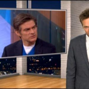 Still of Joel McHale and Mehmet Oz in The Soup 2004