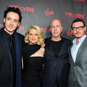John Cusack, James McTeigue, Alice Eve and Luke Evans at event of Varnas (2012)