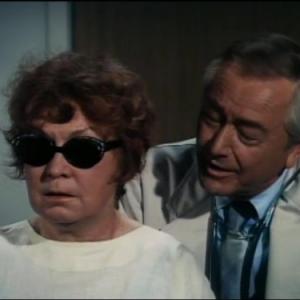 Still of Robert Young and Kay Medford in Marcus Welby, M.D. (1969)