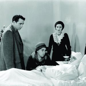 Still of James Cagney, Joan Blondell, Donald Cook, Mae Clarke and Beryl Mercer in The Public Enemy (1931)
