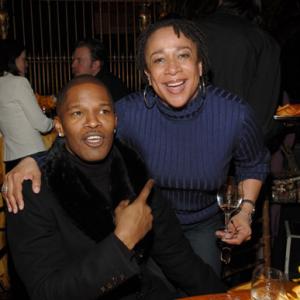 Jamie Foxx and S. Epatha Merkerson at event of Life Support (2007)