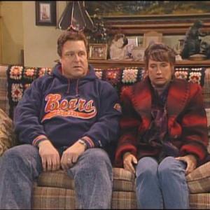 Still of John Goodman and Laurie Metcalf in Roseanne (1988)