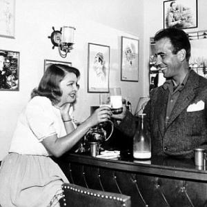 Humphrey Bogart and his third wife Mayo Methot at home circa 1944