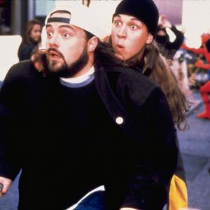 Still of Kevin Smith and Jason Mewes in Jay and Silent Bob Strike Back 2001