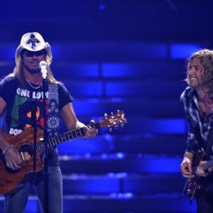 Still of Bret Michaels and Casey James in American Idol: The Search for a Superstar (2002)