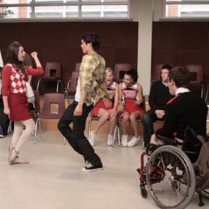 Still of Lea Michele, Naya Rivera, Cory Monteith, Dianna Agron, Kevin McHale, Chris Colfer, Jenna Ushkowitz and Amber Riley in Glee (2009)