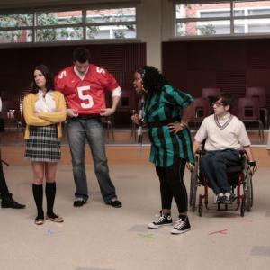 Still of Lea Michele, Cory Monteith, Kevin McHale, Chris Colfer, Jenna Ushkowitz and Amber Riley in Glee (2009)