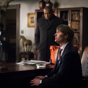 Still of Laurence Fishburne and Mads Mikkelsen in Hanibalas 2013