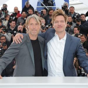 Mads Mikkelsen and Thomas Vinterberg at event of Medziokle 2012